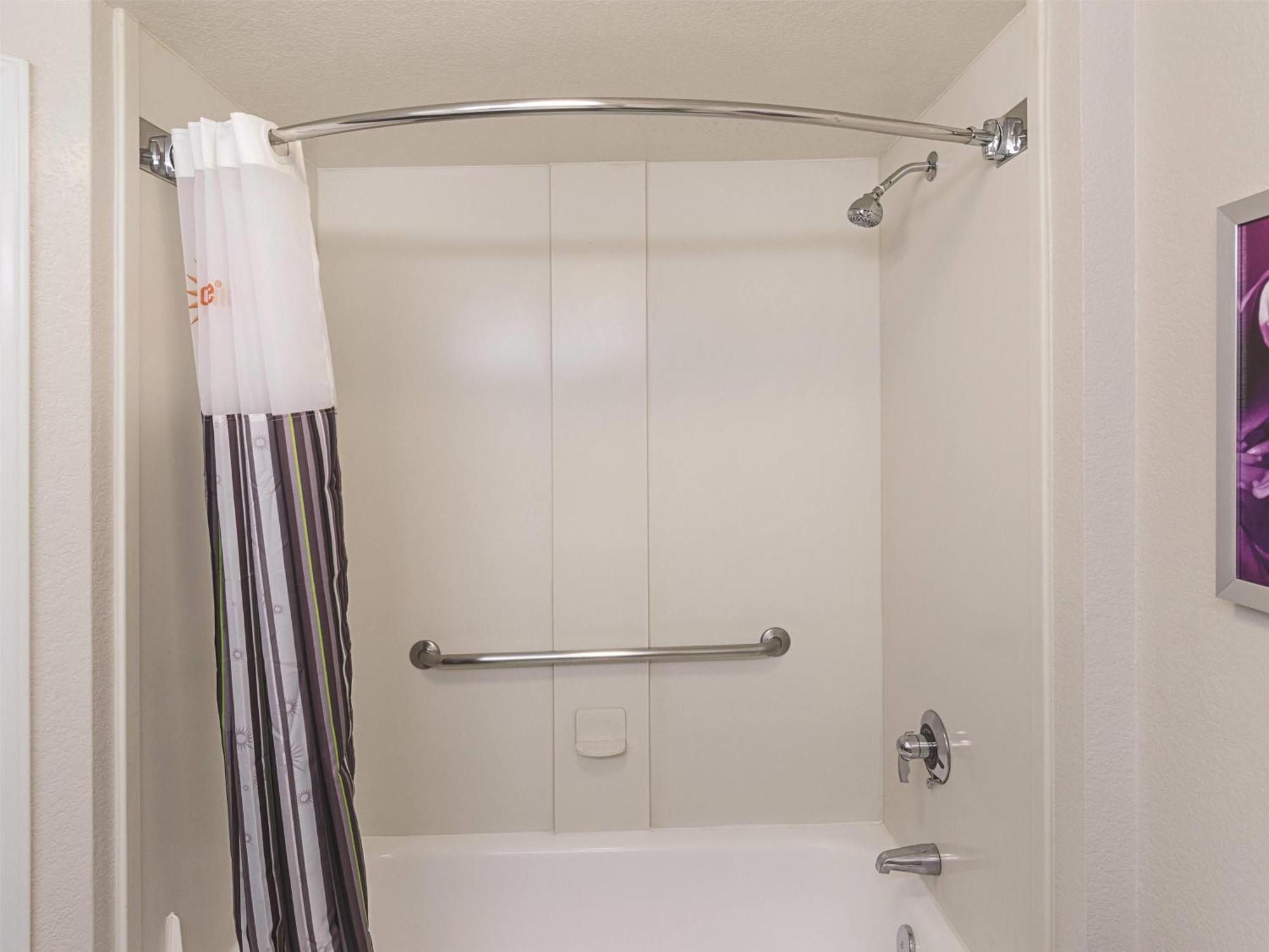 Hotel La Quinta By Wyndham Virginia 3*